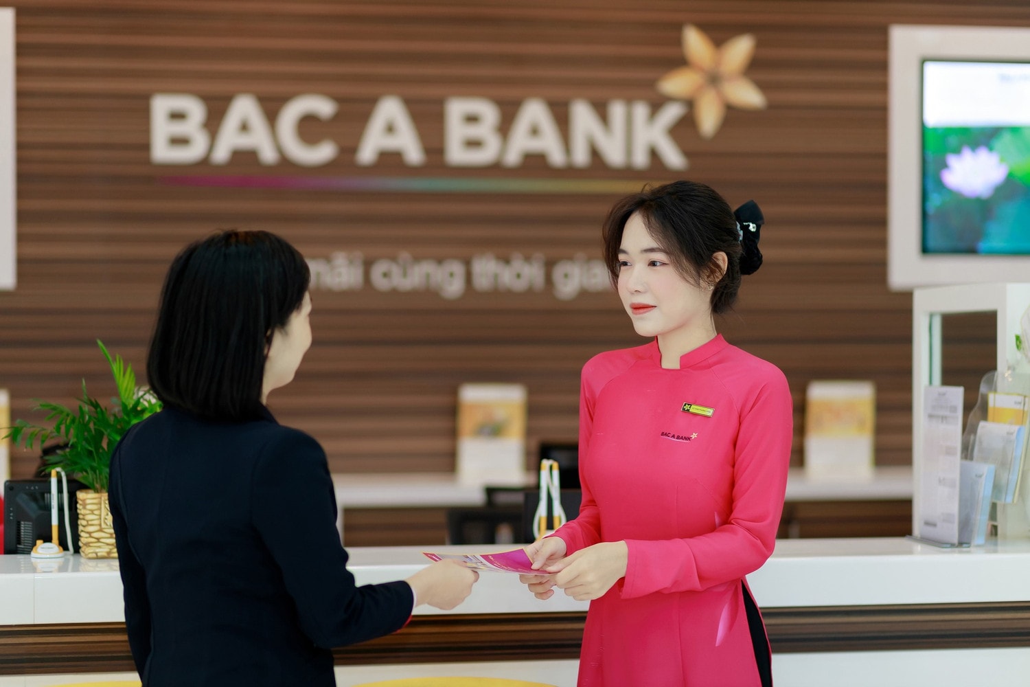 Bac A Bank ưu đãi tỷ giá cho khách hàng mua ngoại tệ và chuyển tiền quốc tế -0