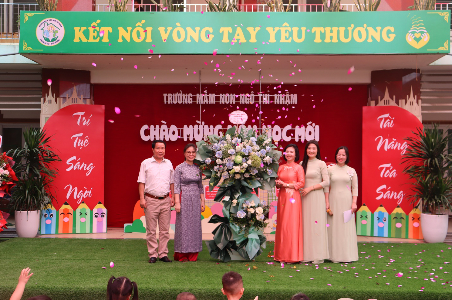 Quận Hà Đông (Hà Nội): Trường Mầm non Ngô Thì Nhậm tưng bừng đón năm học mới -0