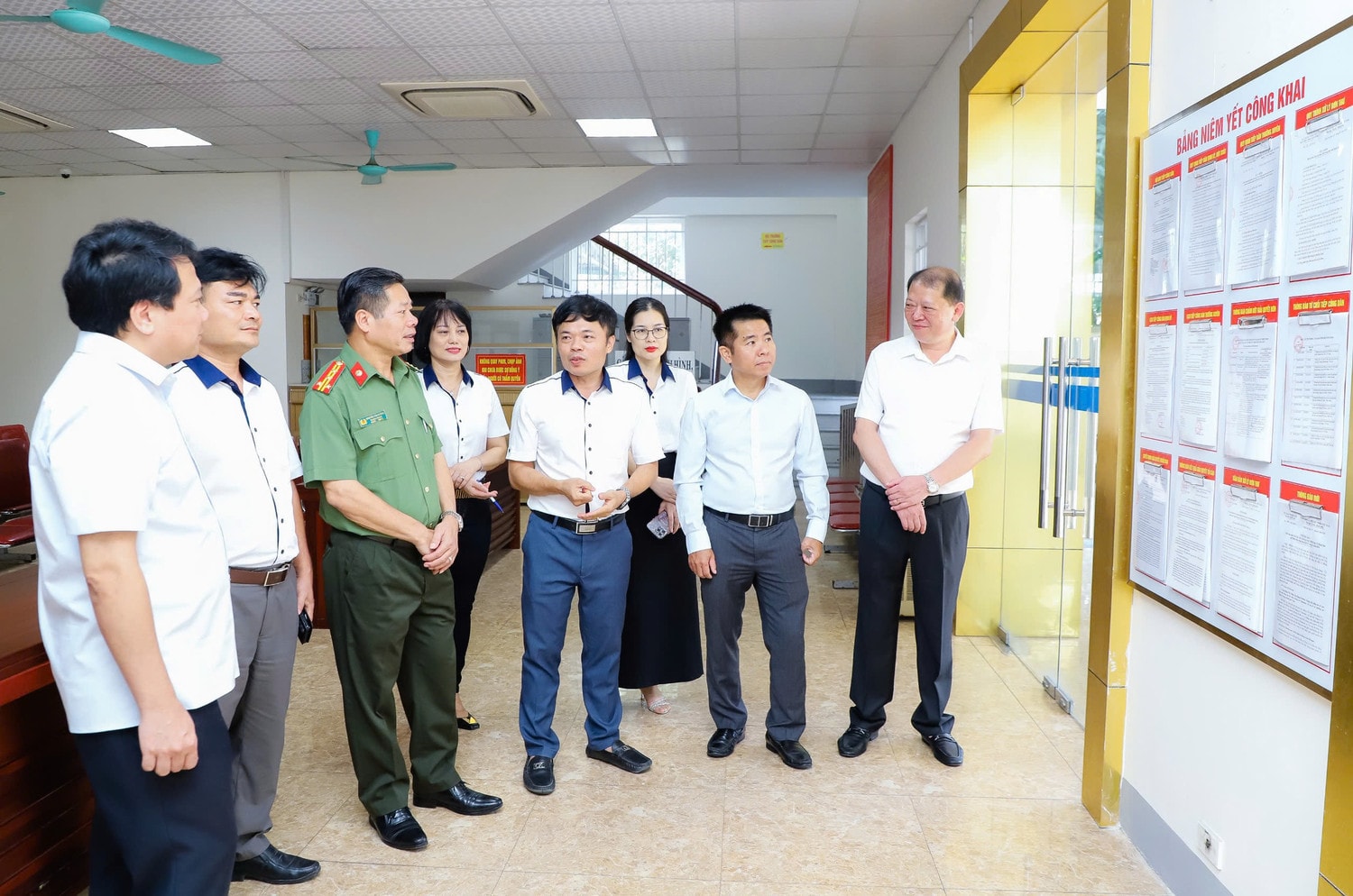 Đoàn giám sát của Ủy ban Thường vụ Quốc hội làm việc với UBND tỉnh Nghệ An -0
