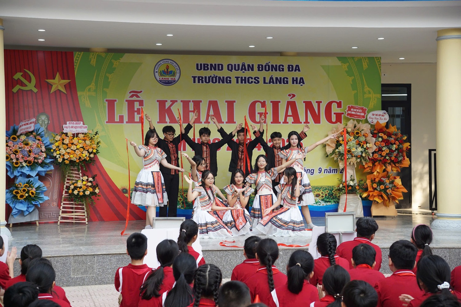 Sáng nay, hơn 23 triệu học sinh cả nước hân hoan dự khai giảng năm học mới 2024 - 2025 -0