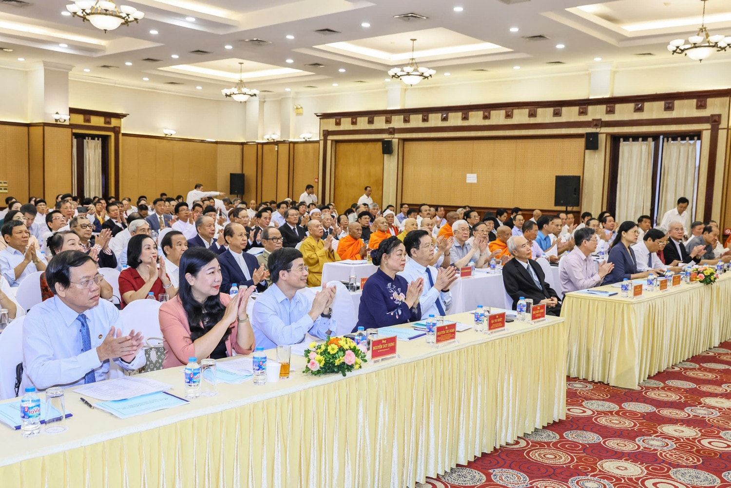 Quang cảnh hội nghị