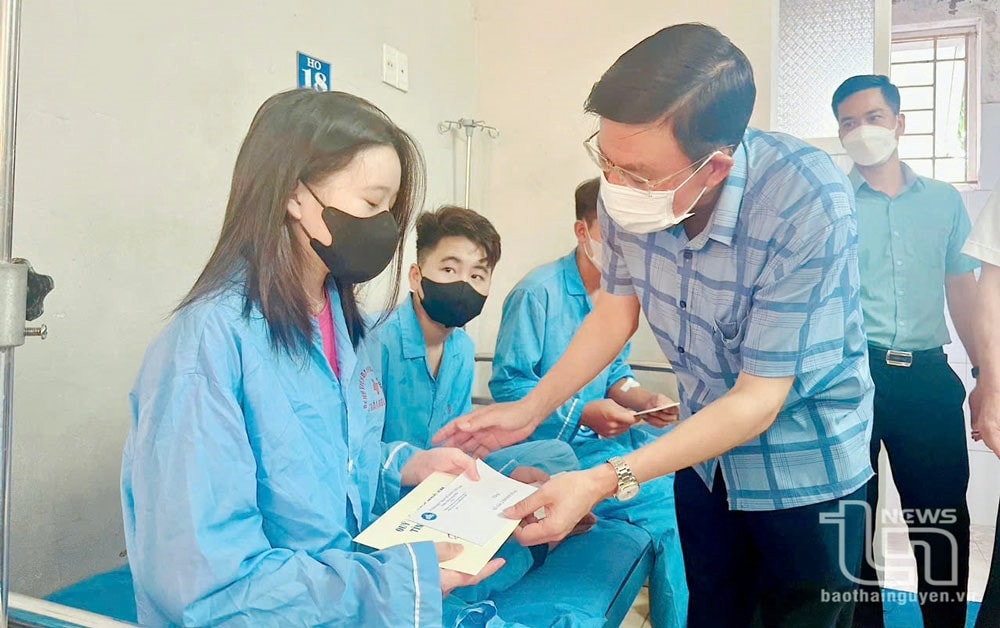Vụ nhiều học sinh ở Thái Nguyên nhập viện: Một trường hợp đã tử vong -0