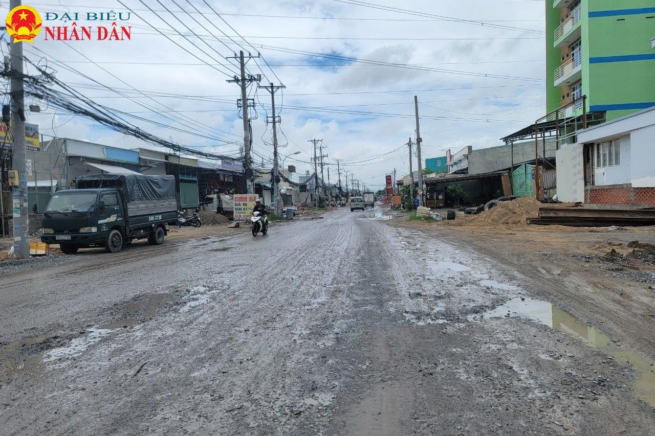 TP. Hồ Chí Minh: Hàng loạt “cái không” của UBND huyện Bình Chánh khi thực hiện dự án đường Hương lộ 4 -0