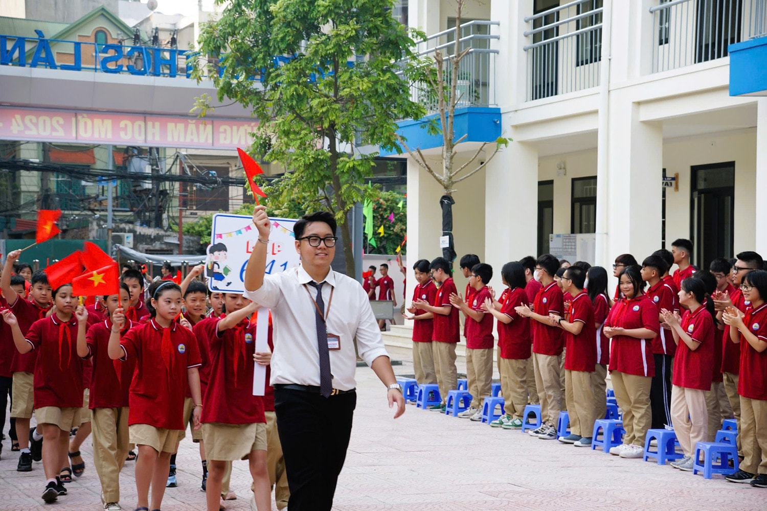 Sáng nay, hơn 23 triệu học sinh cả nước hân hoan dự khai giảng năm học mới 2024 - 2025 -0