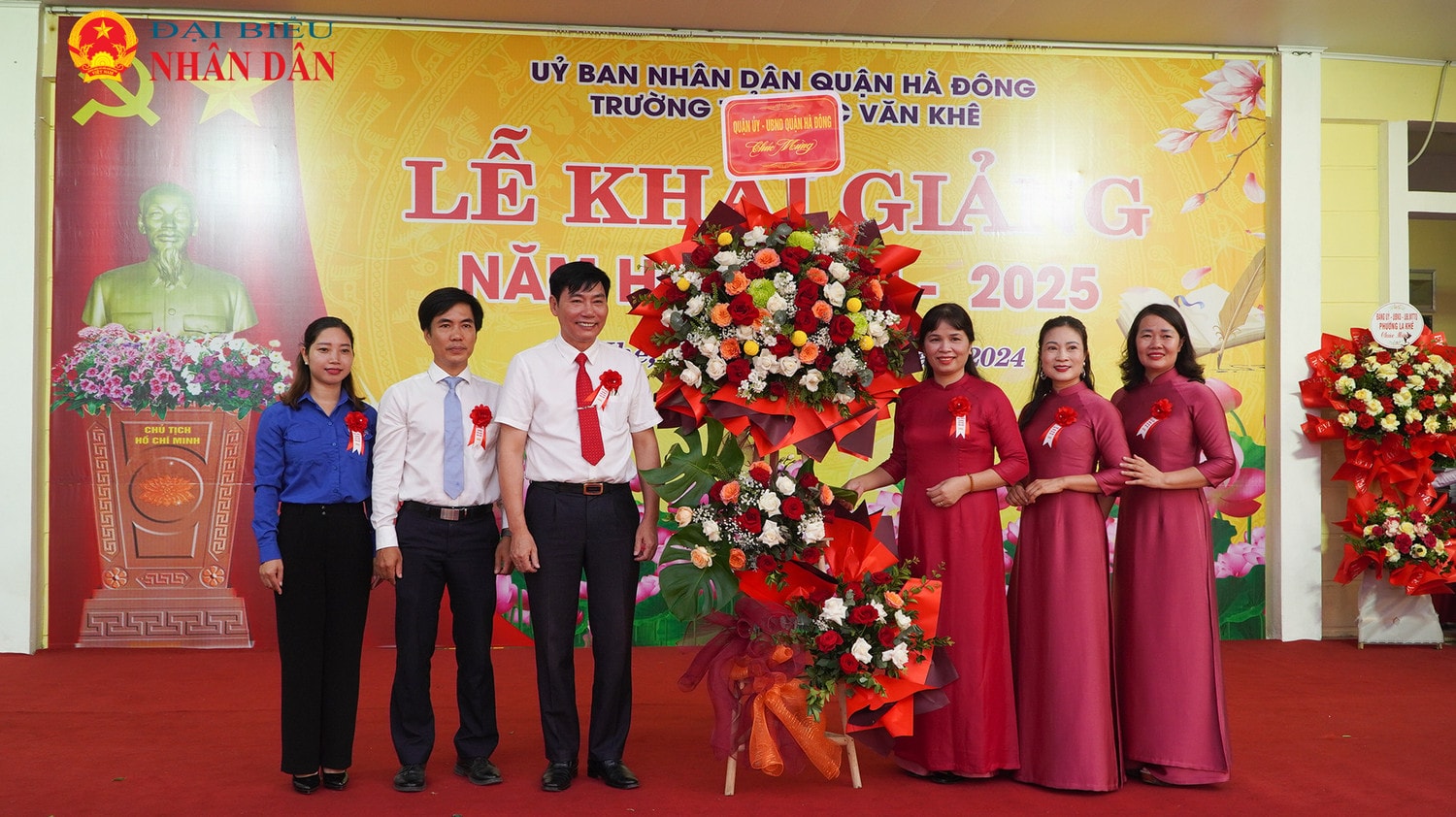 Hà Đông (Hà Nội): Trường Tiểu học Văn Khê rộn ràng khai giảng năm học mới -0