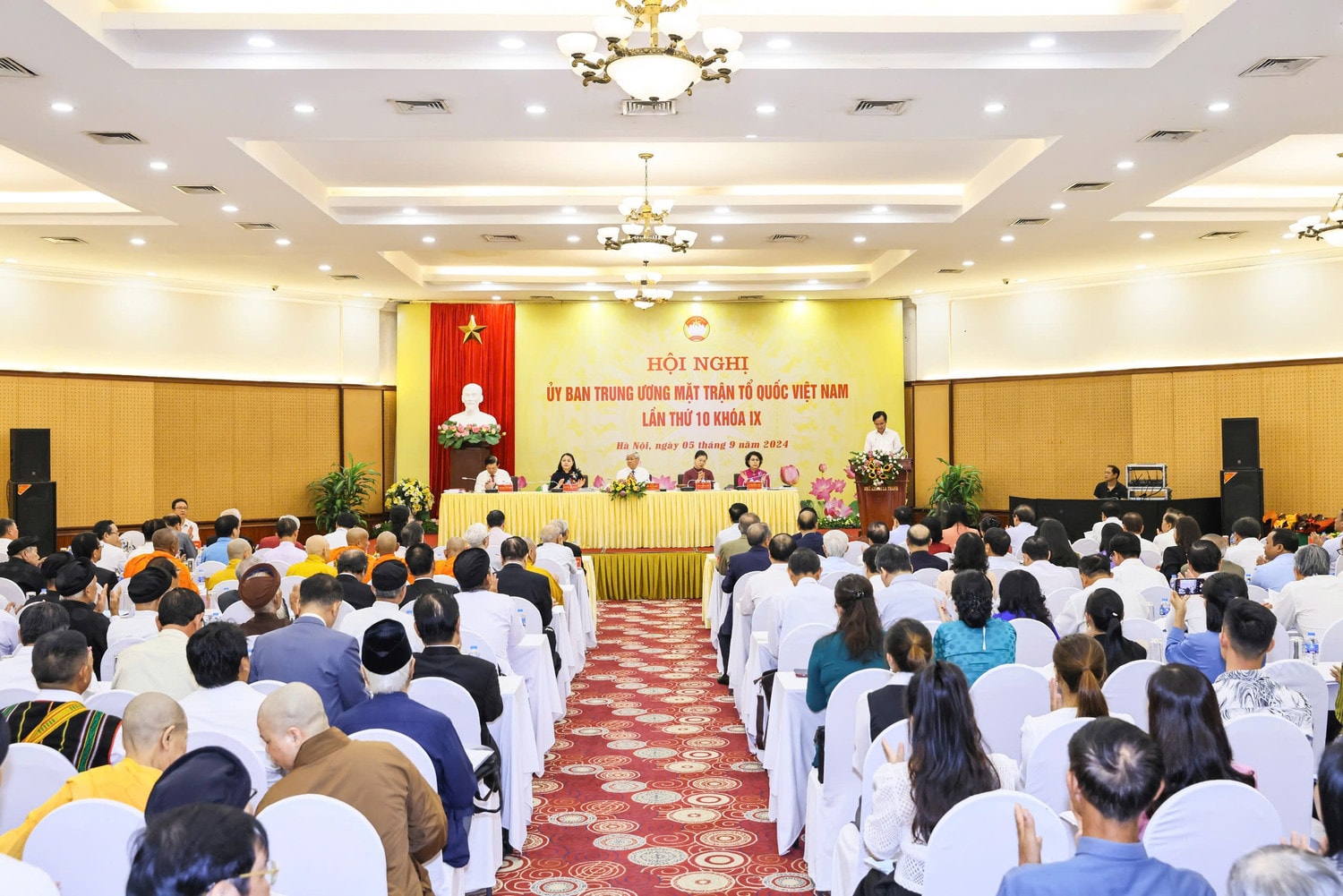 Toàn cảnh hội nghị
