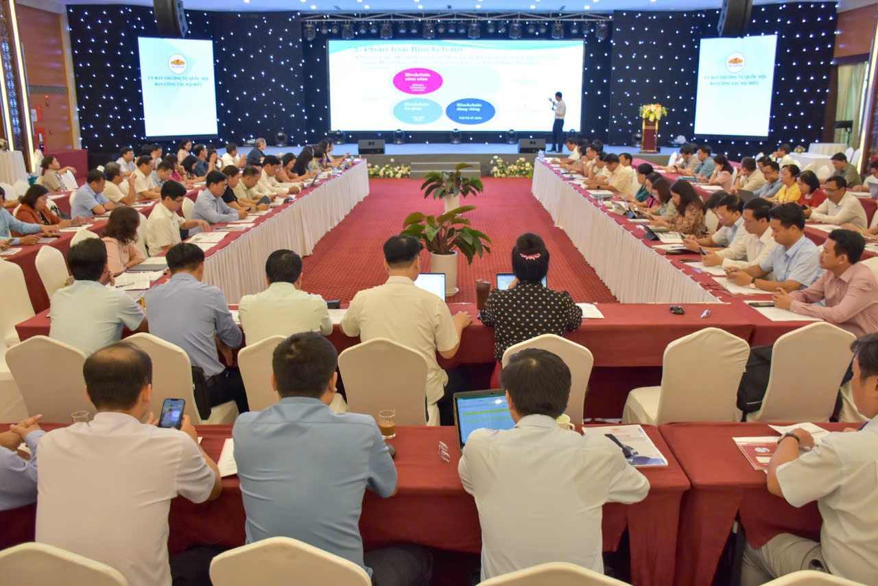 Dồi dưỡng kỹ năng phân tích chính sách về ứng dụng công nghệ Blockchain -0