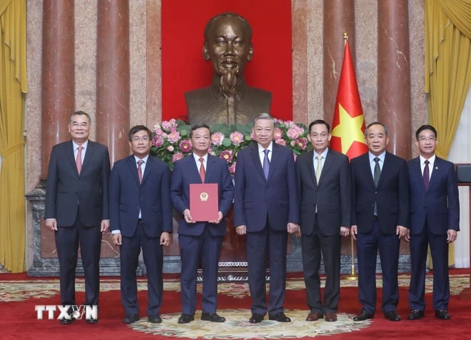 Tổng Bí thư, Chủ tịch nước Tô Lâm trao Quyết định bổ nhiệm Đại sứ Việt Nam tại Lào -0