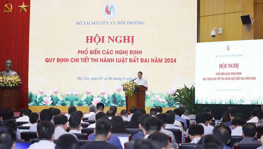 Hội nghị phổ biến các nghị định quy định Luật Đất đai -0