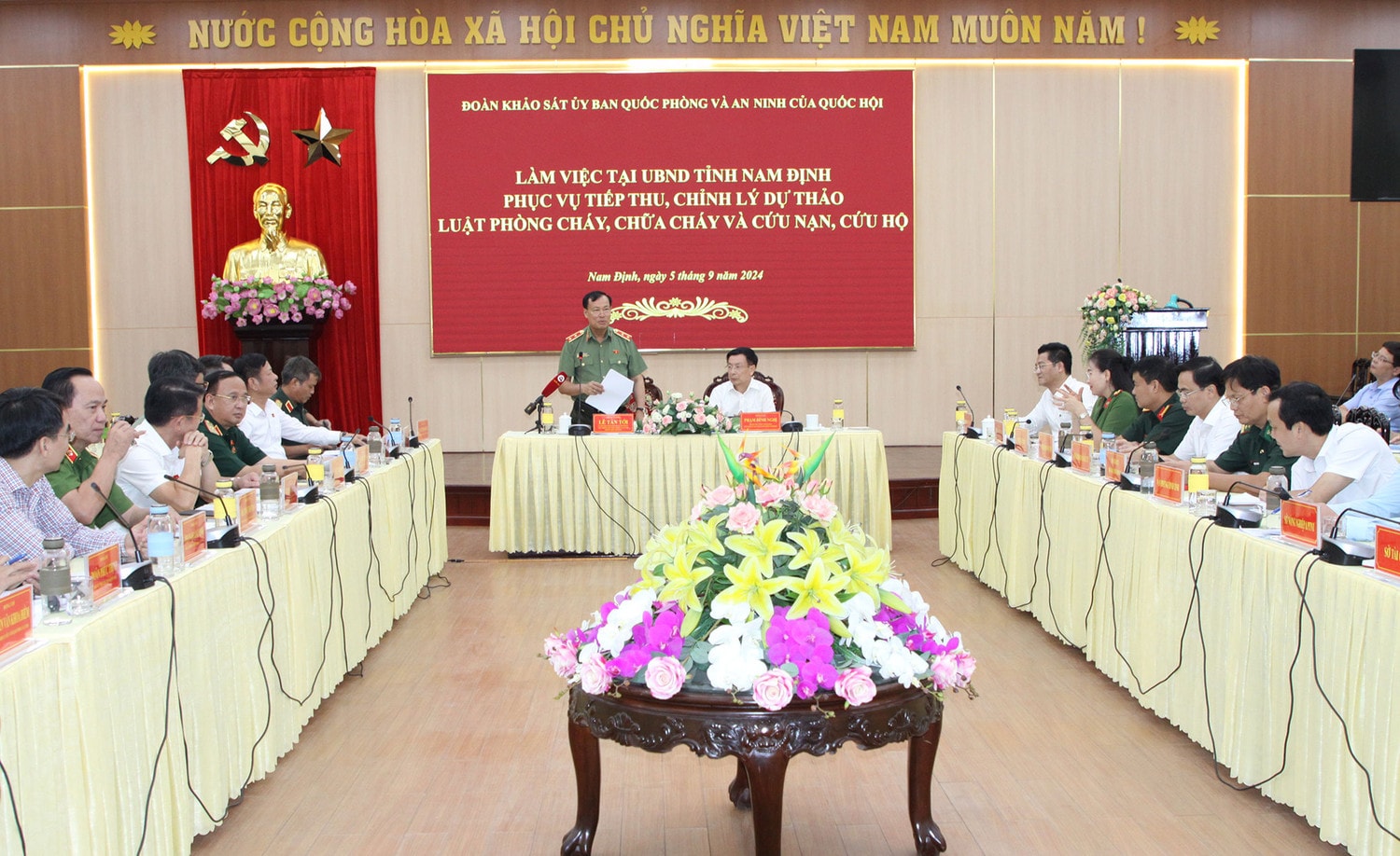 Đoàn khảo sát của Ủy ban Quốc phòng và An ninh làm việc với UBND tỉnh Nam Định -0