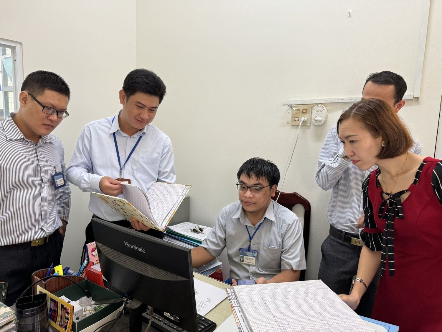Áp dụng chuyển đổi số giúp việc thực hiện các TTHC nhanh chóng, thuận lợi hơn 