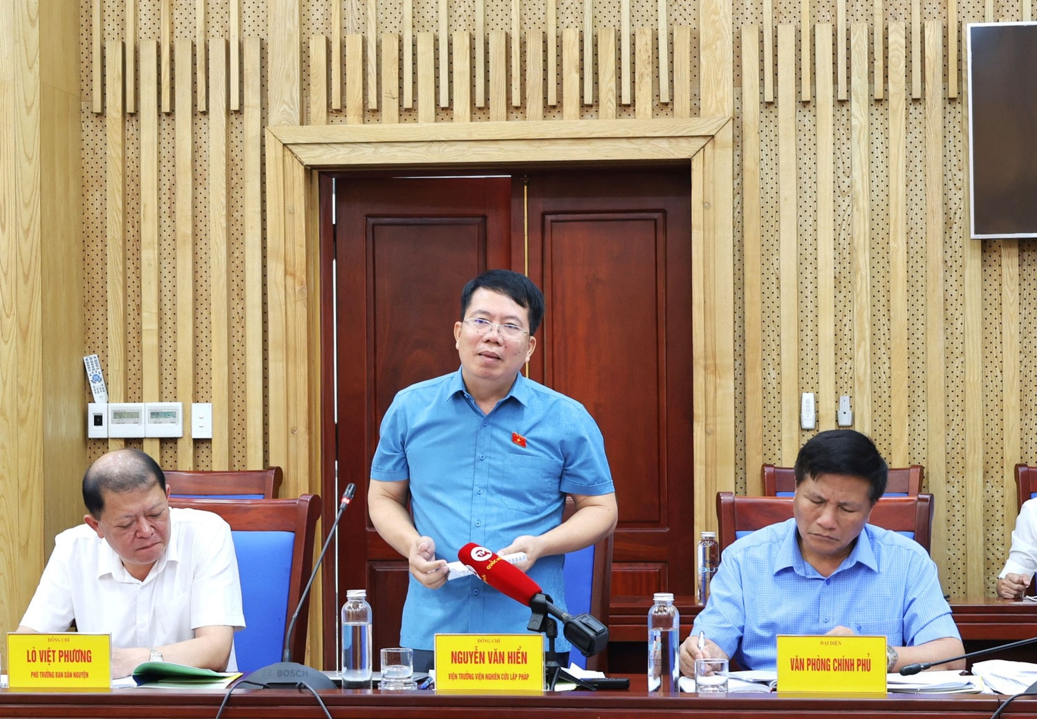 Đoàn giám sát của Ủy ban Thường vụ Quốc hội làm việc với UBND tỉnh Nghệ An -0