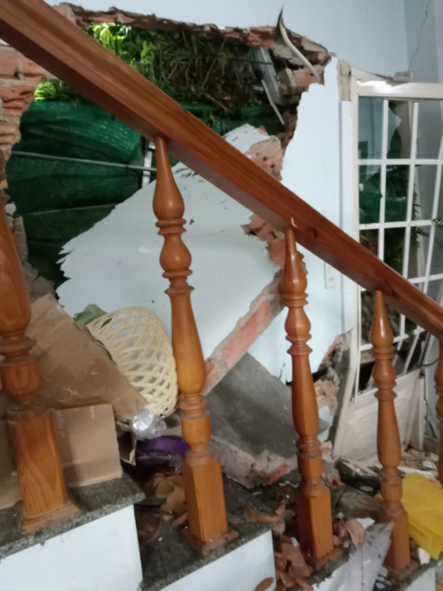 Chủ tịch UBND tỉnh Lâm Đồng kiểm tra hiện trường sạt lở tại Đà Lạt -0