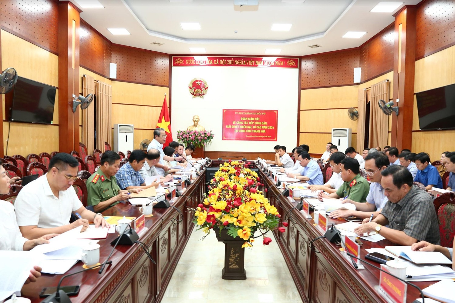 Đoàn giám sát của Ủy ban Thường vụ Quốc hội làm việc với UBND tỉnh Thanh Hóa -0