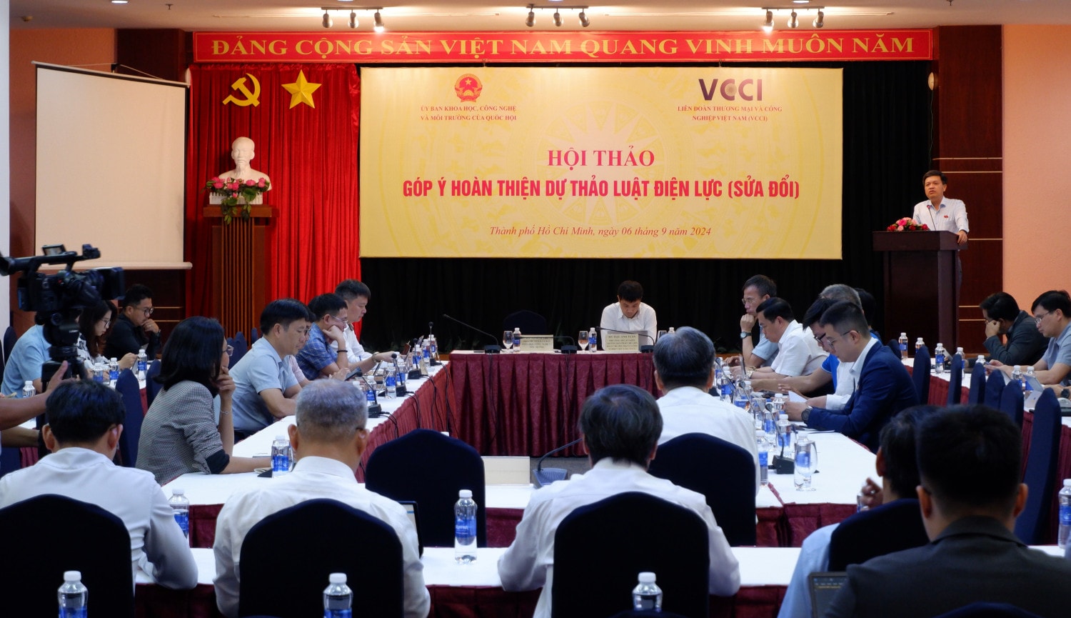 Quang cảnh hội thảo. Ảnh: Hoa Lê