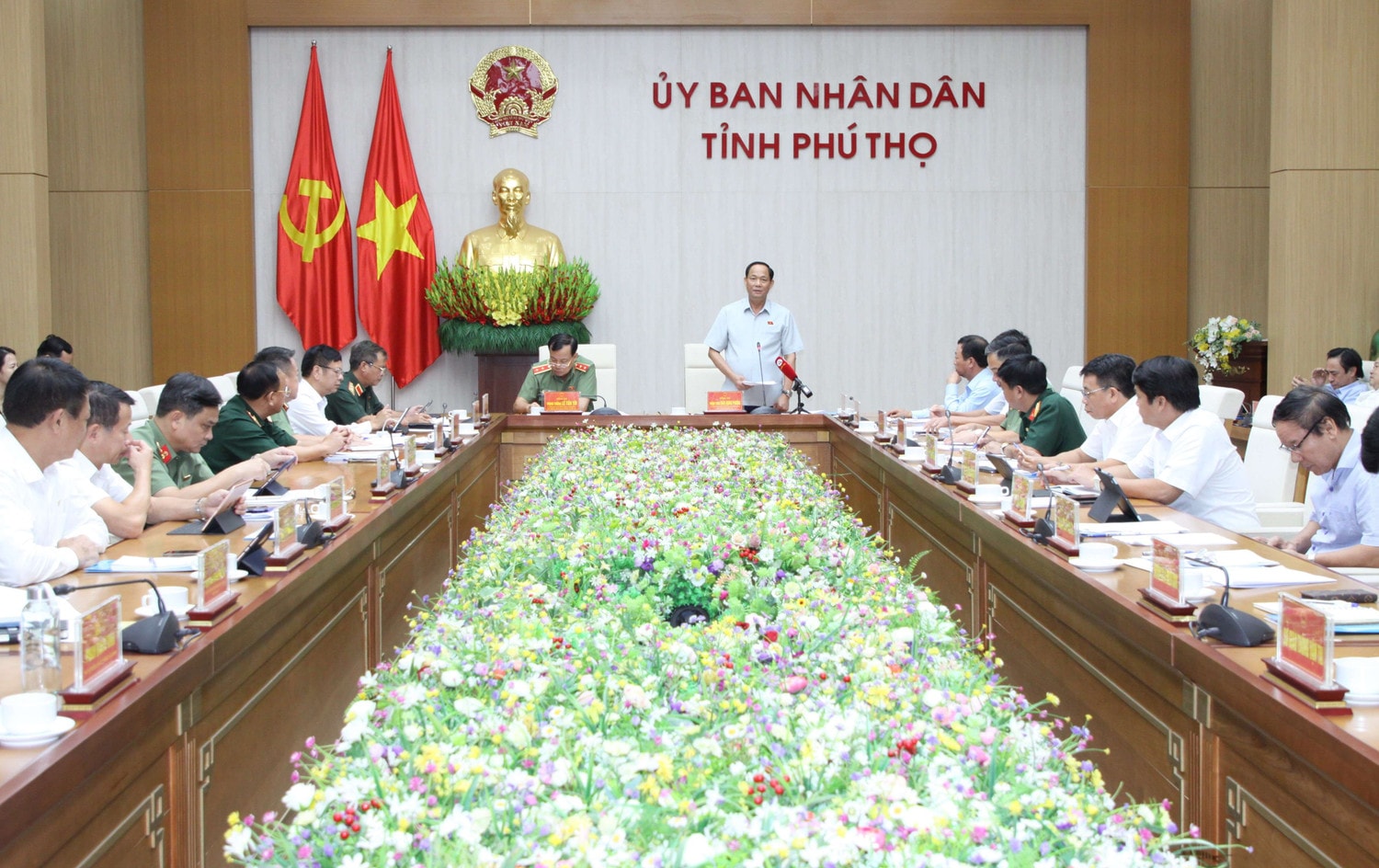 Quang cảnh cuộc làm việc Phó Chủ tịch Quốc hội, Thượng tướng Trần Quang Phương làm việc với UBND tỉnh Phú Thọ -0