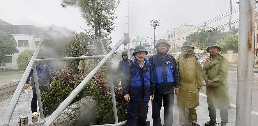 Nam Định lãnh đạo tỉnh kiểm tra công tác ứng phó với cơn bão số 3 tại huyện Giao Thuỷ -0