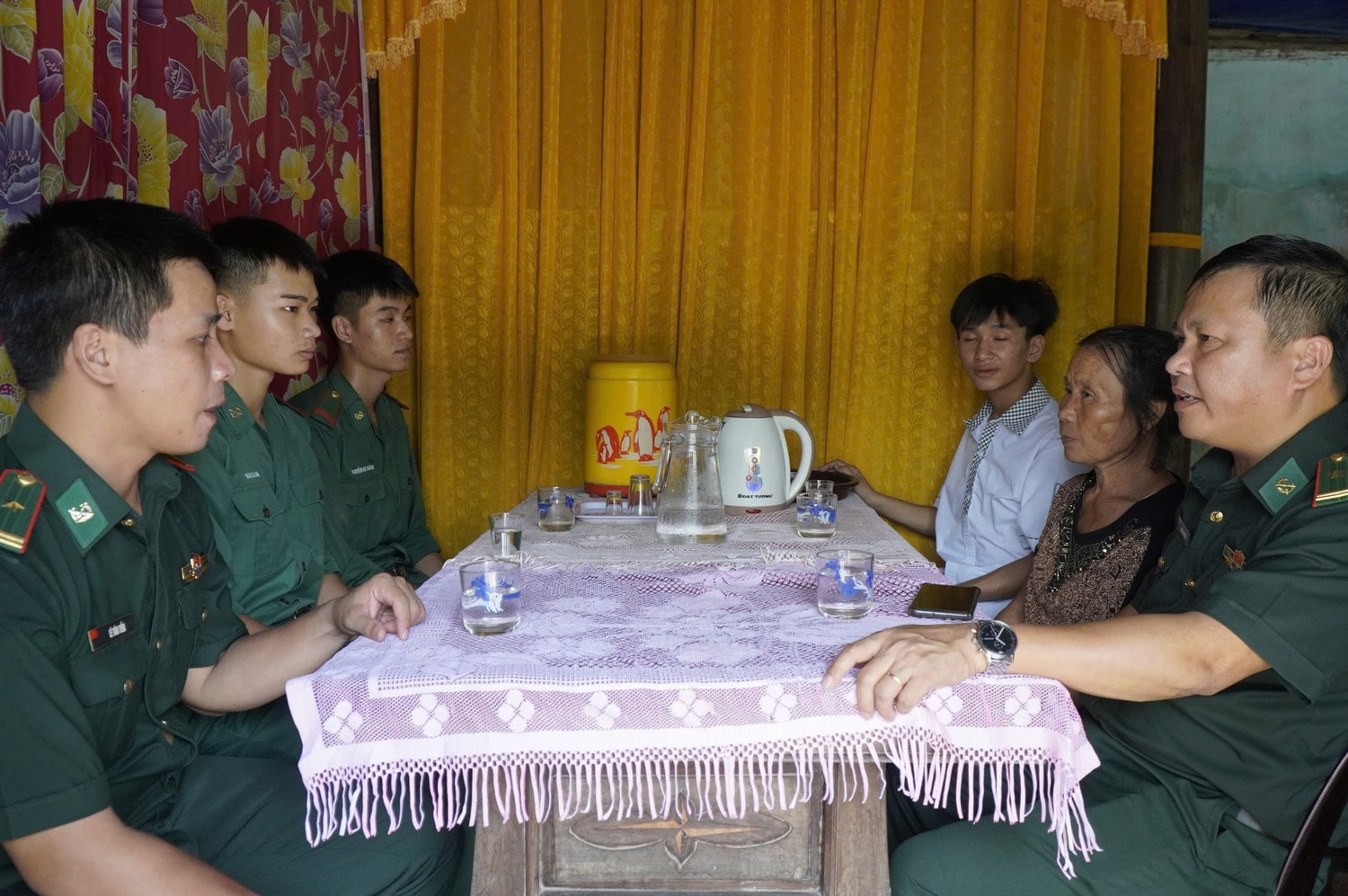 “Con nuôi Biên phòng” đỗ Học viện Biên phòng -0