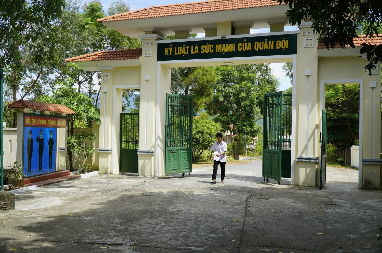 “Con nuôi Biên phòng” đỗ Học viện Biên phòng -0