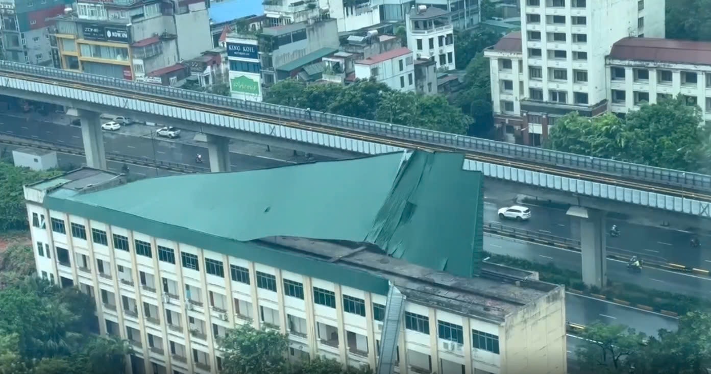 Bão Yagi đang nằm giữa 3 tỉnh Hải Dương - Hải Phòng - Quảng Ninh, hướng về khu vực Tây Bắc Bộ -0