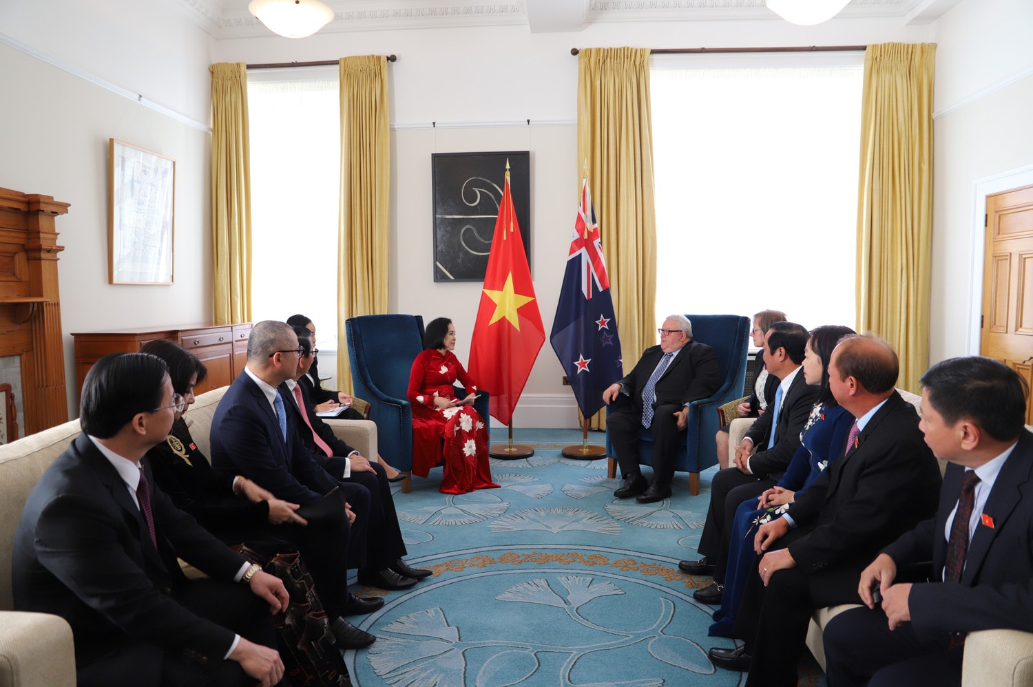 1_Chủ tịch QH NZ Garry Brownee tiếp Phó CT QH Nguyễn Thị Thanh và Đoàn.JPG