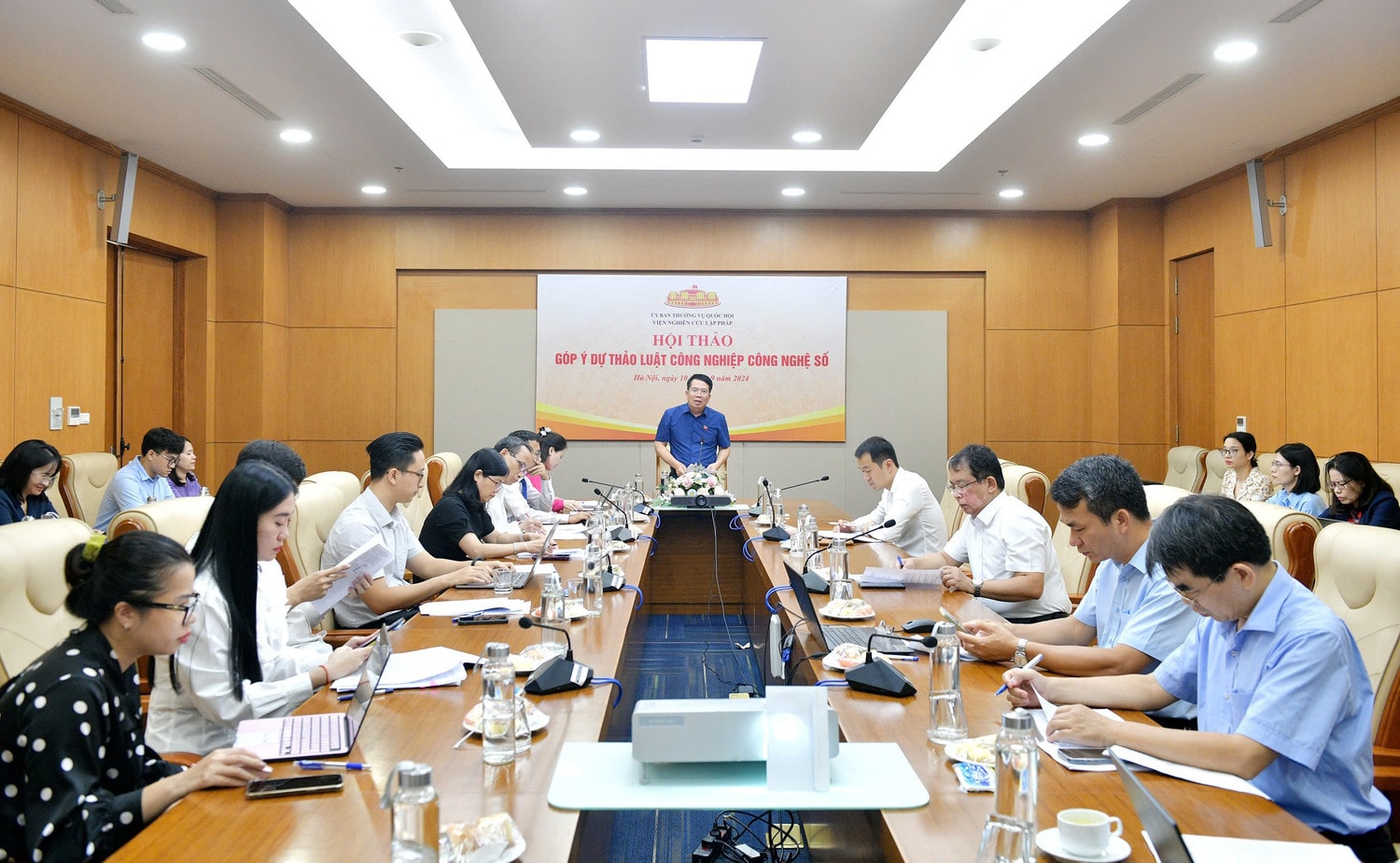 Toàn cảnh hội thảo