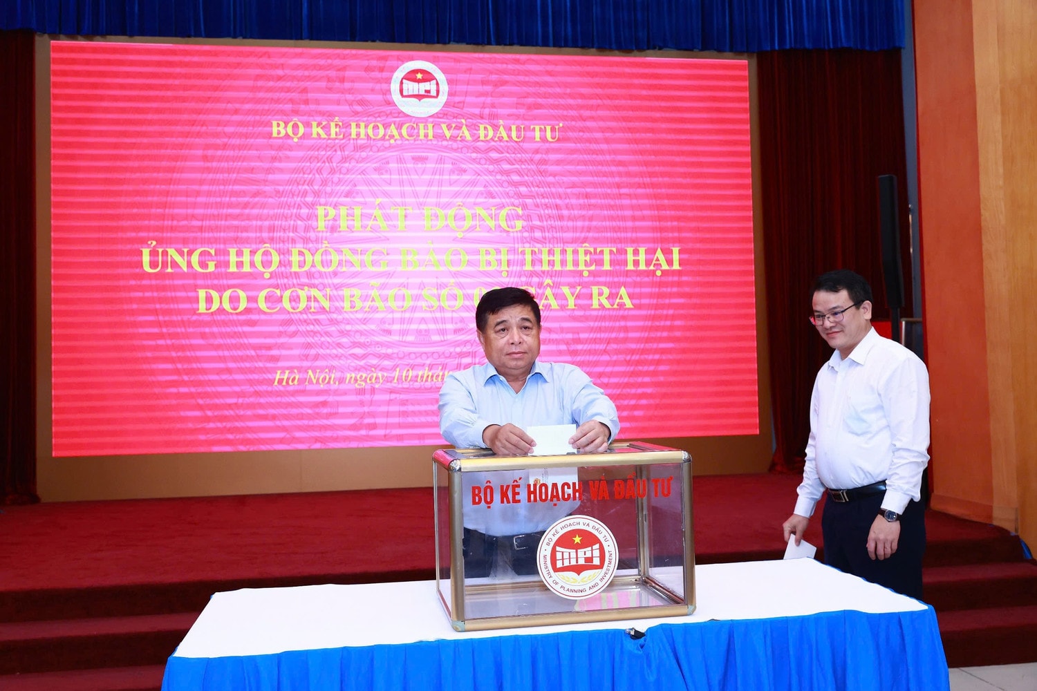 Bộ trưởng.jpg