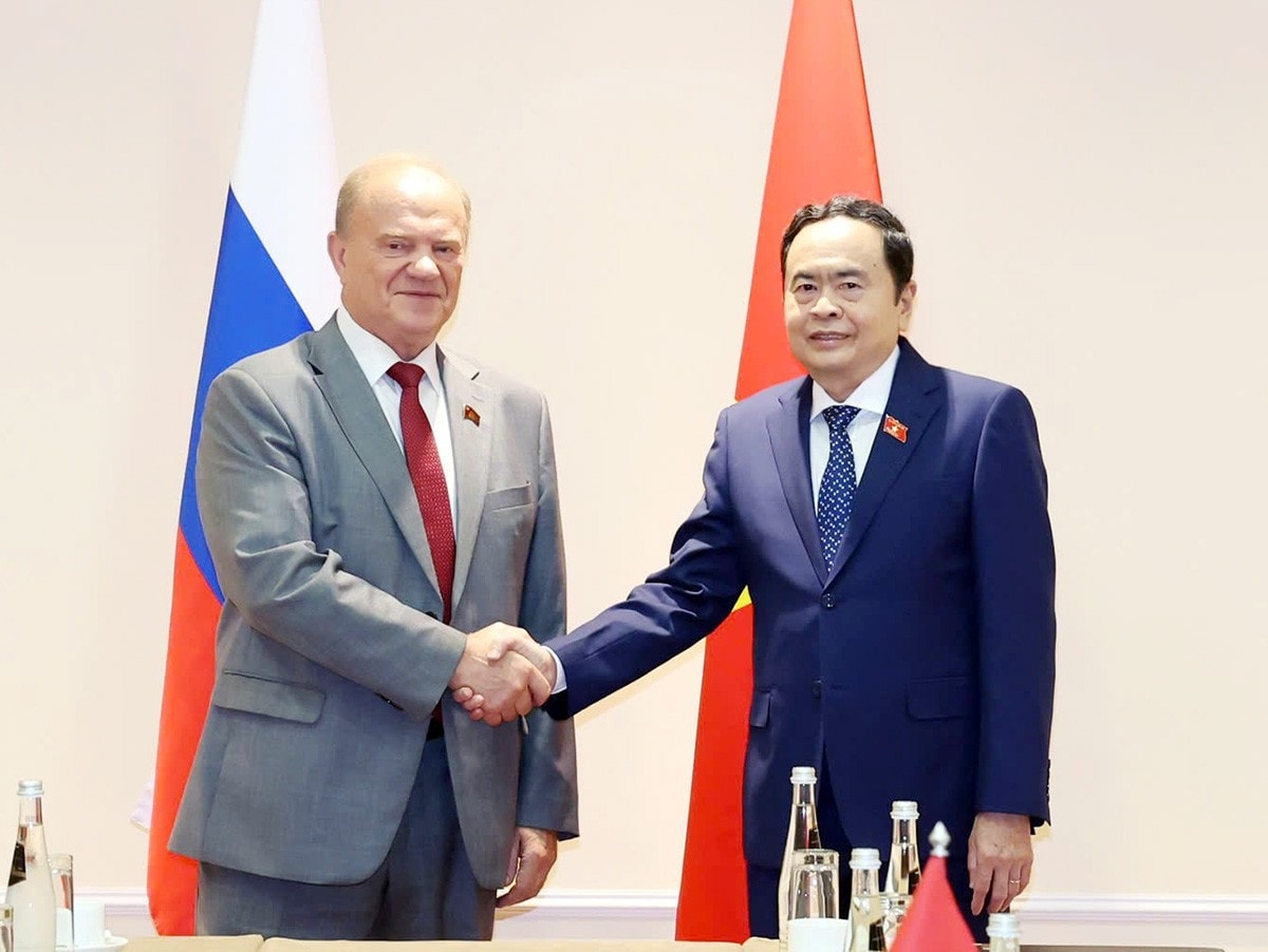 Chủ tịch Quốc hội Trần Thanh Mẫn tiếp Chủ tịch Đảng Cộng sản Liên bang Nga Gennady Zyuganov