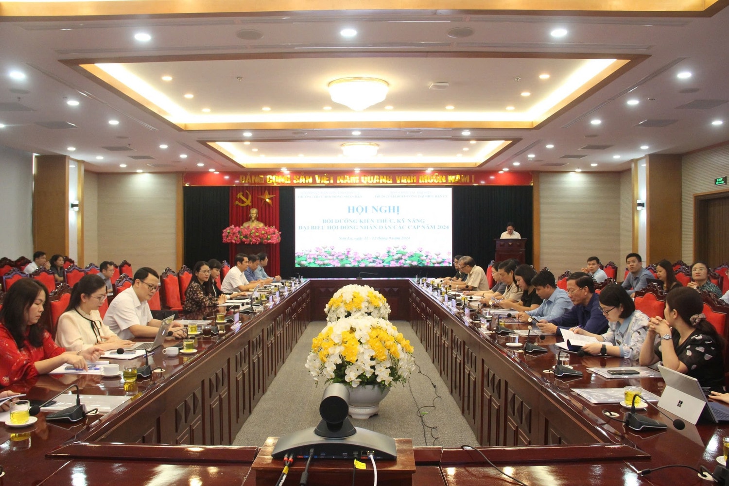 Toàn cảnh hội nghị