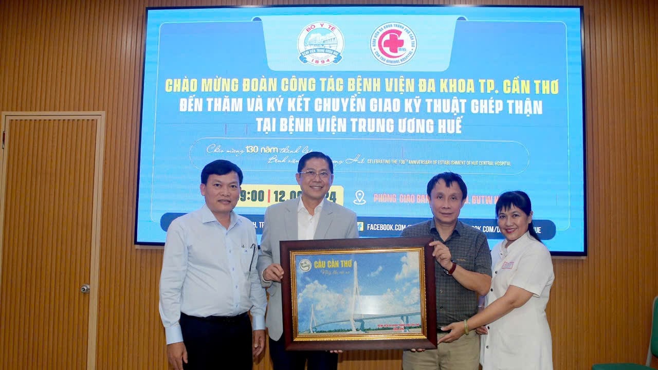 Ký kết 1.jpg