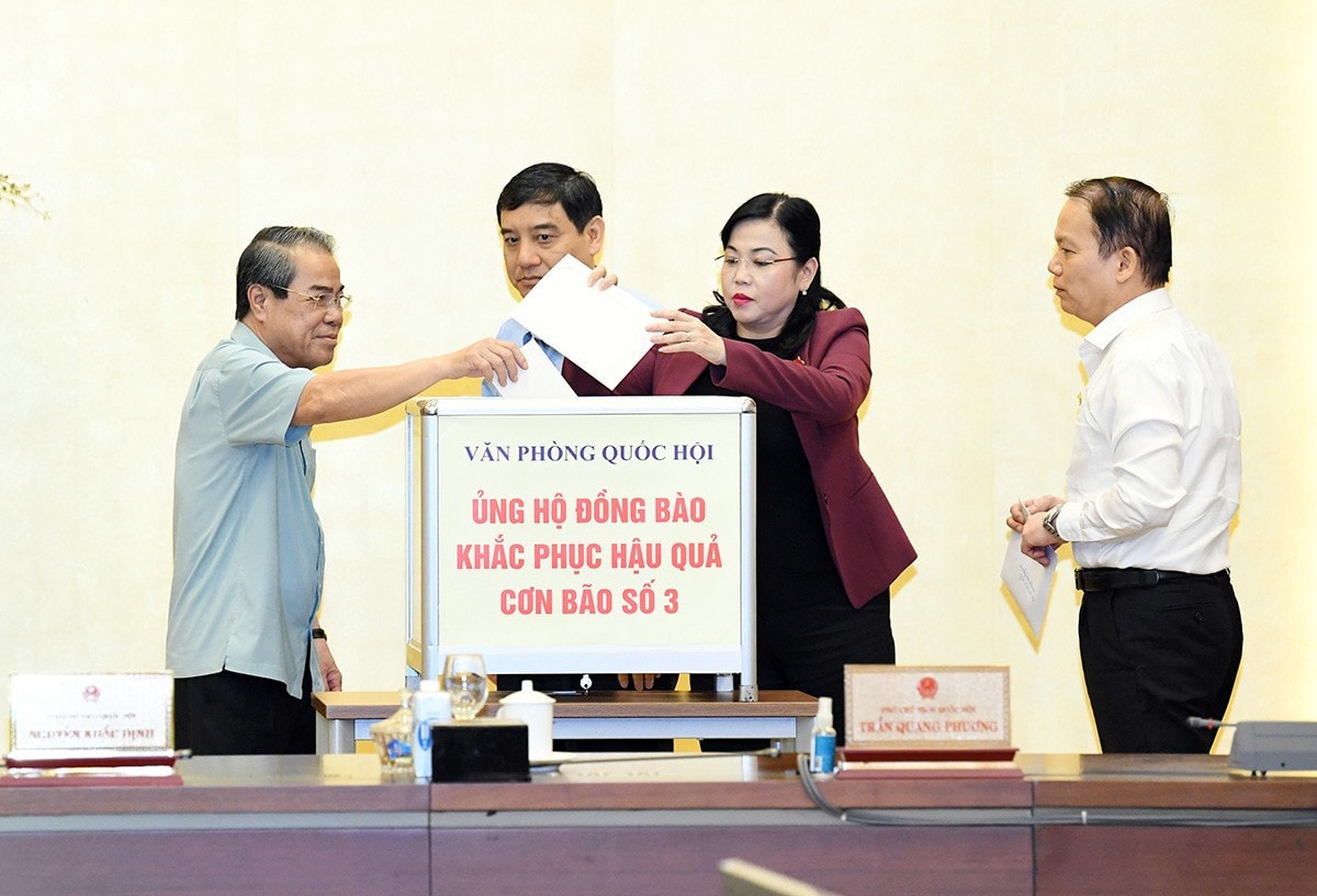 dai-bieu-3.jpg