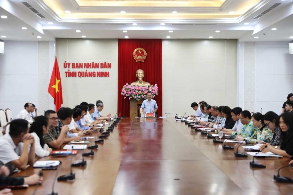 Chủ tịch UBND tỉnh Cao Tường Huy phát biểu tại buổi làm việc. Ảnh: Đỗ Phương