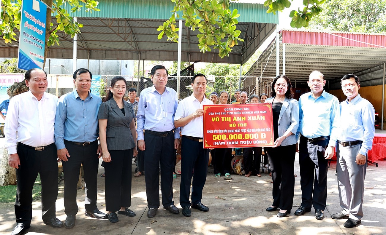1726209750477_PCT nuoc VoThiAnhXuan 4.jpg