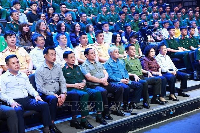 Thủ tướng Phạm Minh Chính dự Chương trình "Điểm tựa Việt Nam". Ảnh: Dương Giang/TTXVN