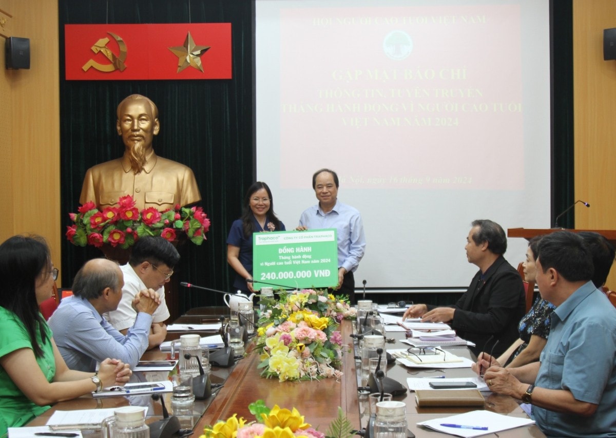 cong-ty-cp-traphaco-trao-240-trieu-dong-dong-hanh-cung-thang-hanh-dong-vi-nct-viet-nam-nam-202420240916123432.jpg