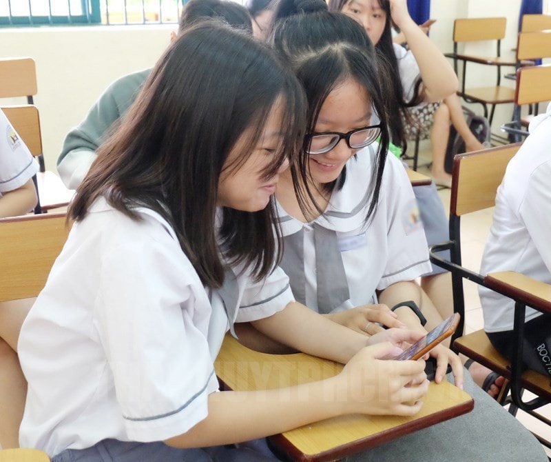 26-09-2020-su-dung-dien-thoai-trong-gio-hoc-phai-duoc-su-cho-phep-cua-giao-vien-F0F4F0F7.jpg