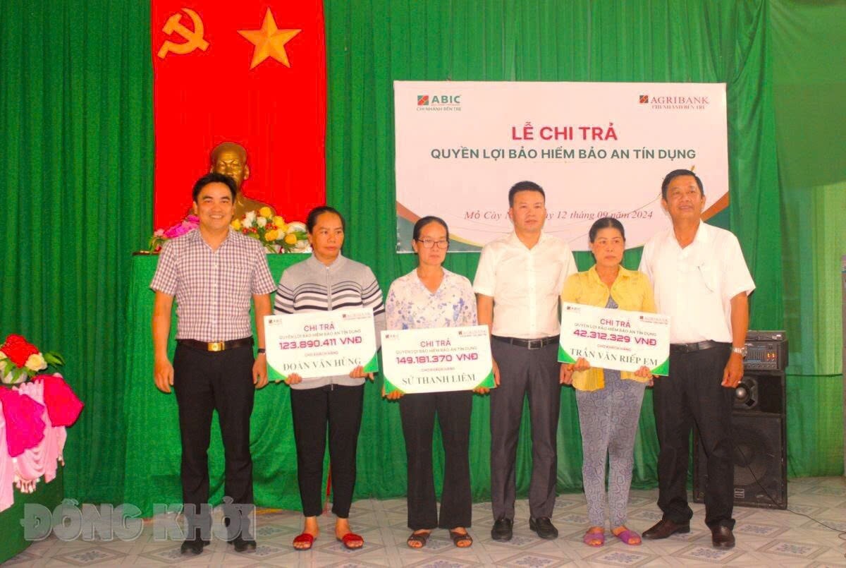 Mo Cay nam.jpg