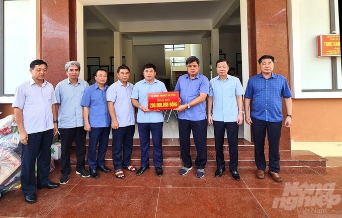 thu-truong-tran-thanh-nam-can-giai-quyet-som-viec-xen-ghep-on-dinh-dan-cu-185419_417-203946.jpg