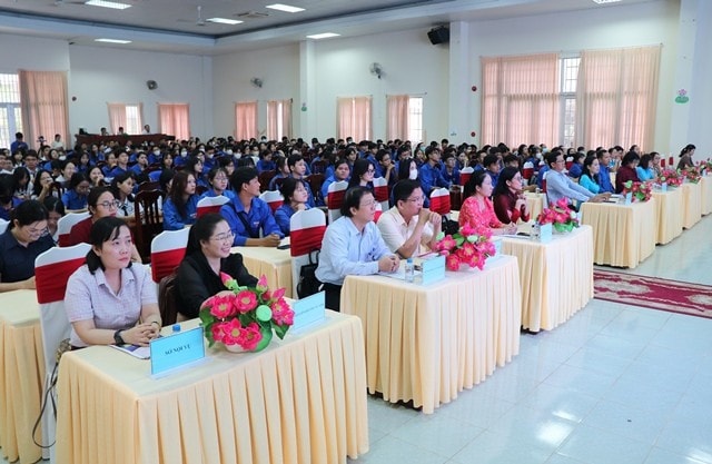 Quang cảnh lễ phát động Cuộc thi trực tuyến Tìm hiểu kiến thức pháp luật năm 2024. Ảnh: Thanh Trúc