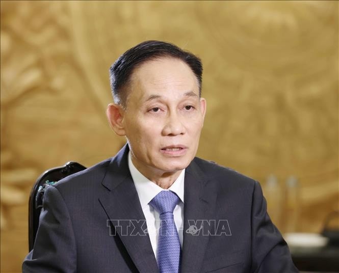 Trưởng Ban Đối ngoại Trung ương Lê Hoài Trung trả lời phỏng vấn báo chí