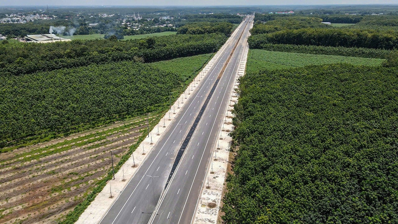 cầu Bạch Đằng 7.jpg