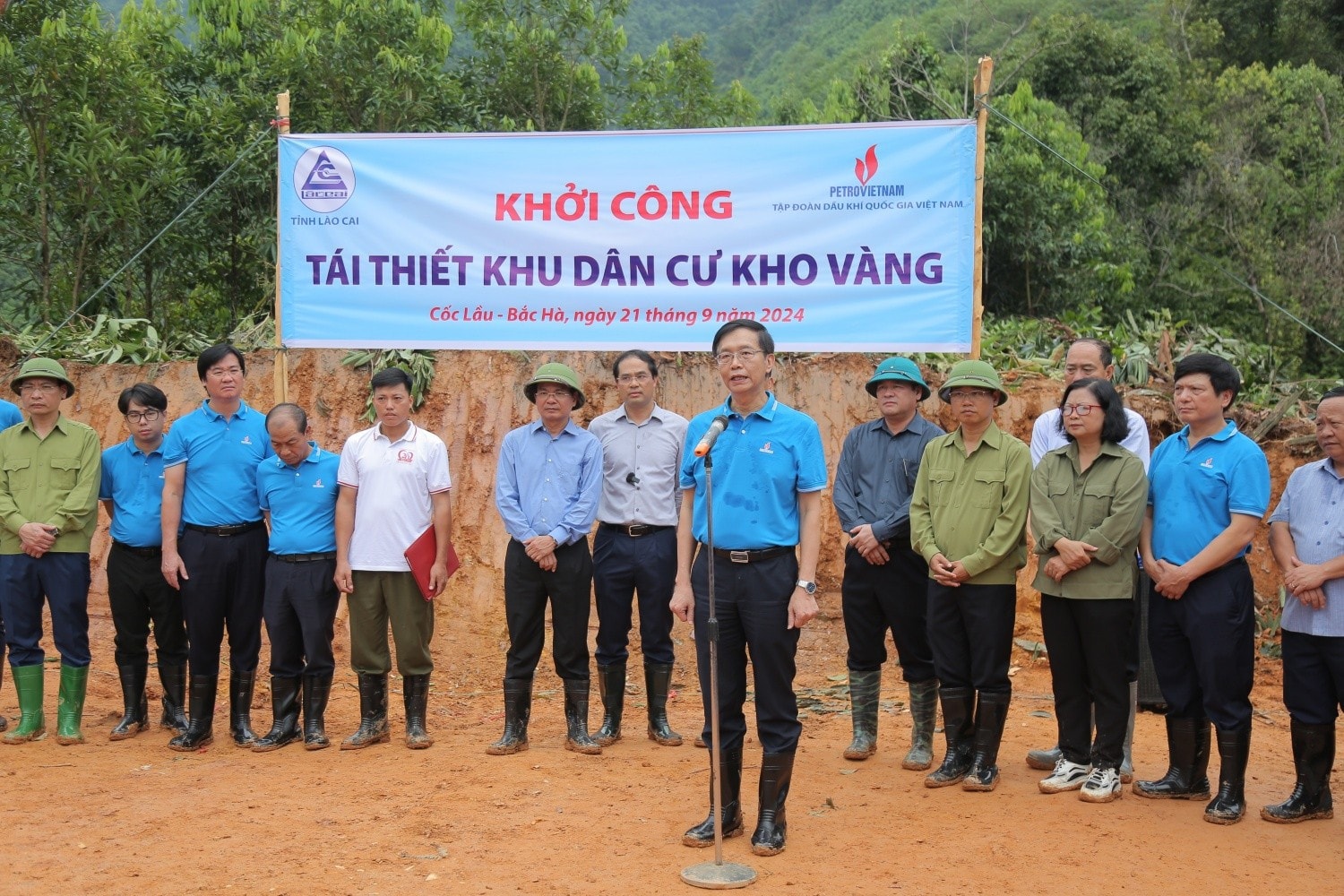 Ông Trần Quang Dũng, Phó Bí thư Thường trực Đảng ủy Tập đoàn Dầu khí Quốc gia Việt Nam chia sẻ tại buổi khởi công. Ảnh: Giang Thanh
