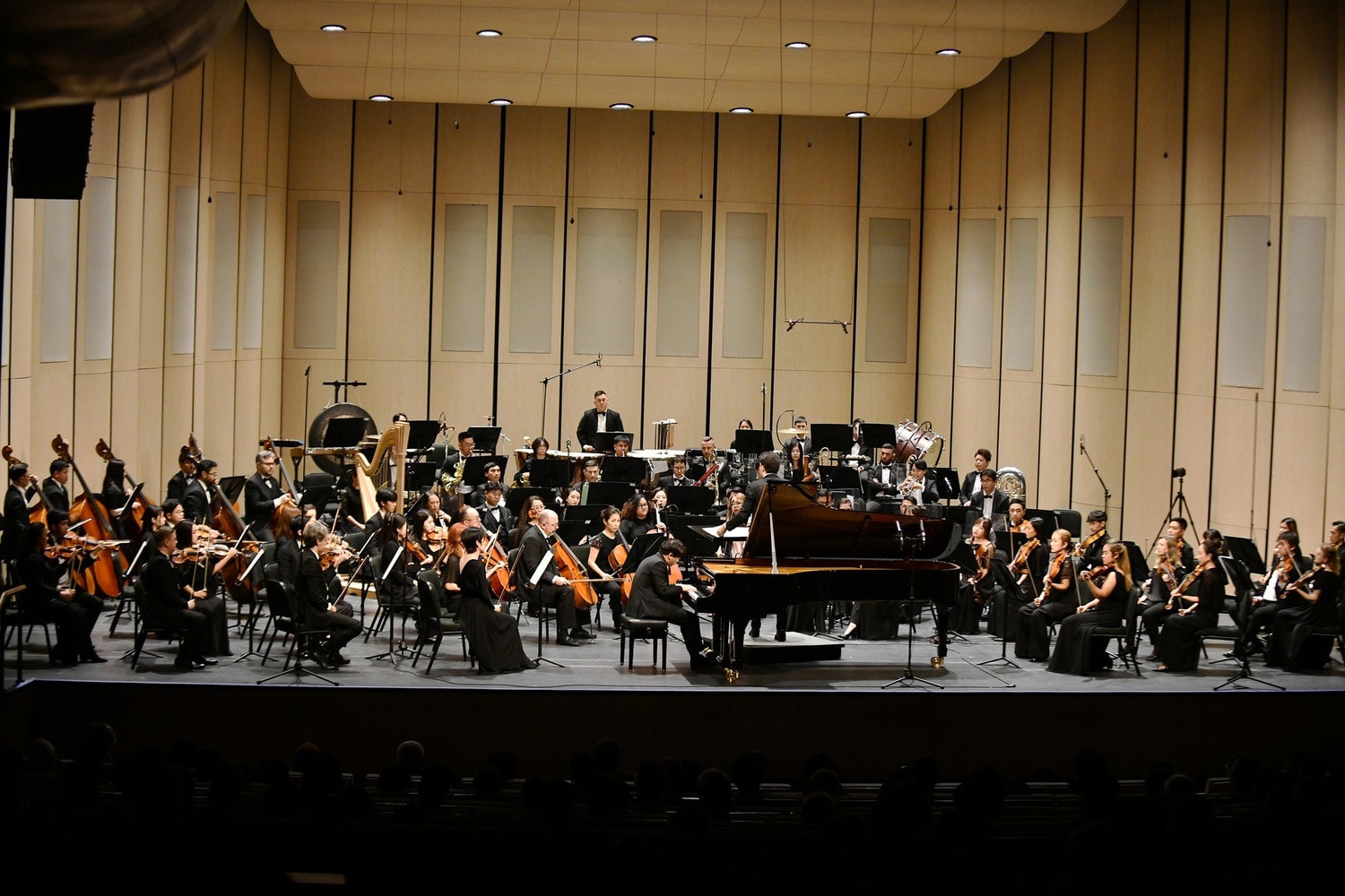 Ảnh 2. Dàn nhạc giao hưởng quốc gia Nga Russian National Orchestra. Ảnh VNA.jpg