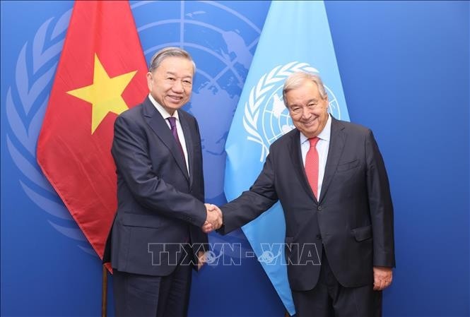 Tổng Bí thư, Chủ tịch nước Tô Lâm gặp Tổng Thư ký Liên Hợp Quốc Antonio Guterres. Ảnh: Lâm Khánh/TTXVN