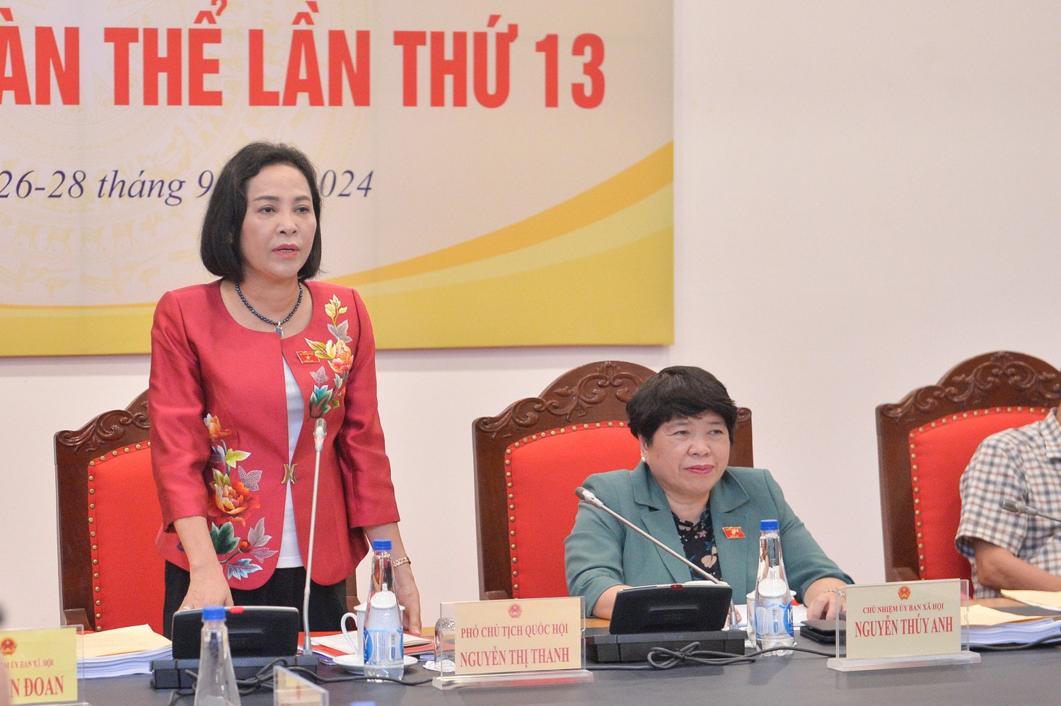 Phó Chủ tịch Quốc hội Nguyễn Thị Thanh phát biểu chỉ đạo tại Phiên họp