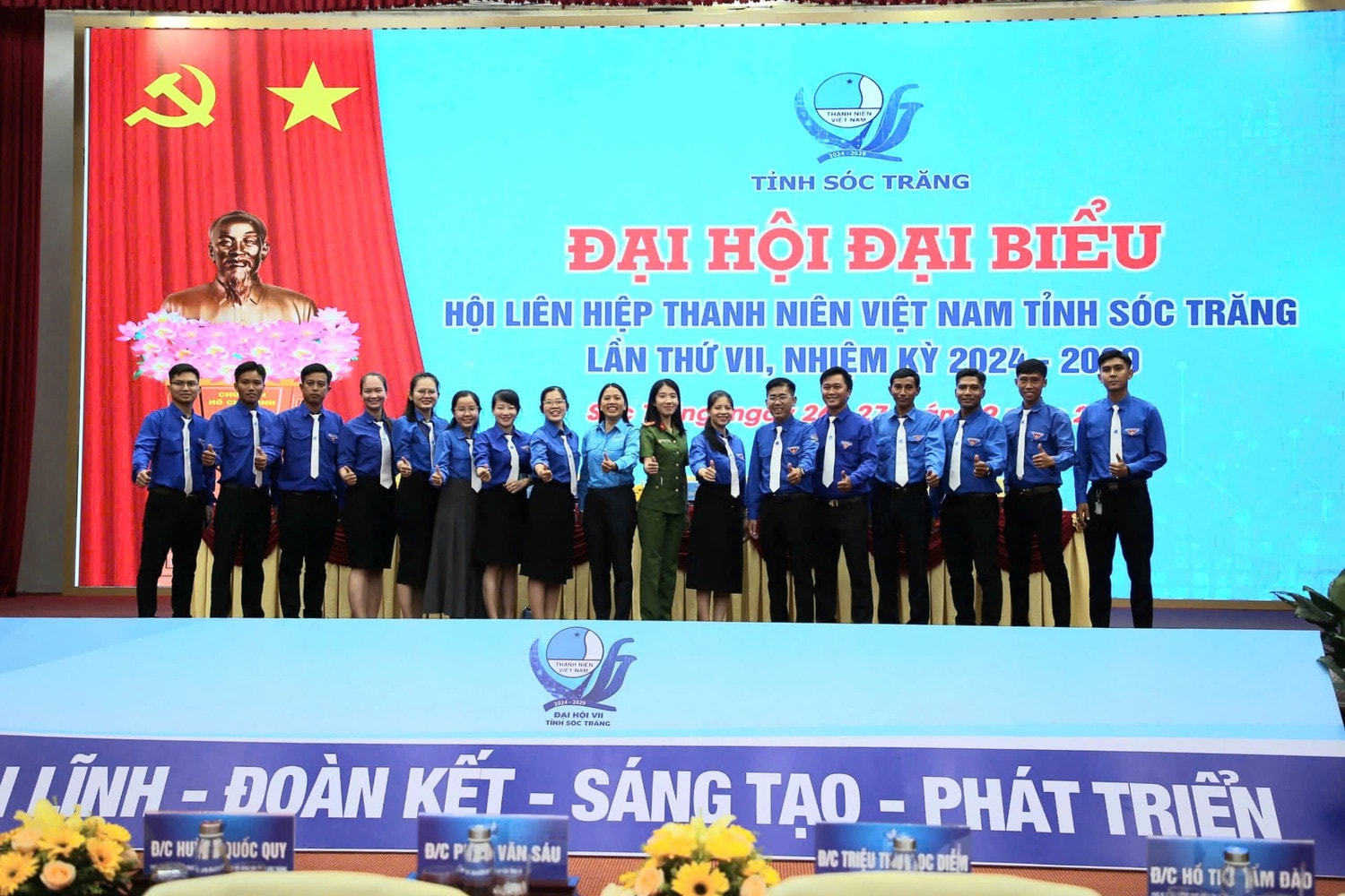 thanh niên 3.jpg