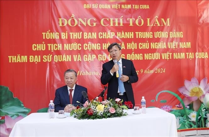 Đại sứ Việt Nam tại Cuba Lê Quang Long phát biểu. Ảnh: Lâm Khánh/TTXVN