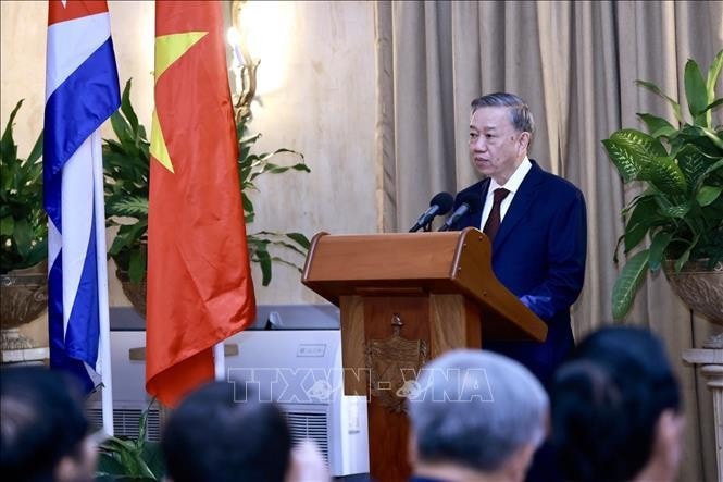 Tổng Bí thư, Chủ tịch nước Tô Lâm phát biểu tại buổi gặp gỡ đại biểu hữu nghị Nhân dân và thế hệ trẻ Cuba. Ảnh: Lâm Khánh/TTXVN