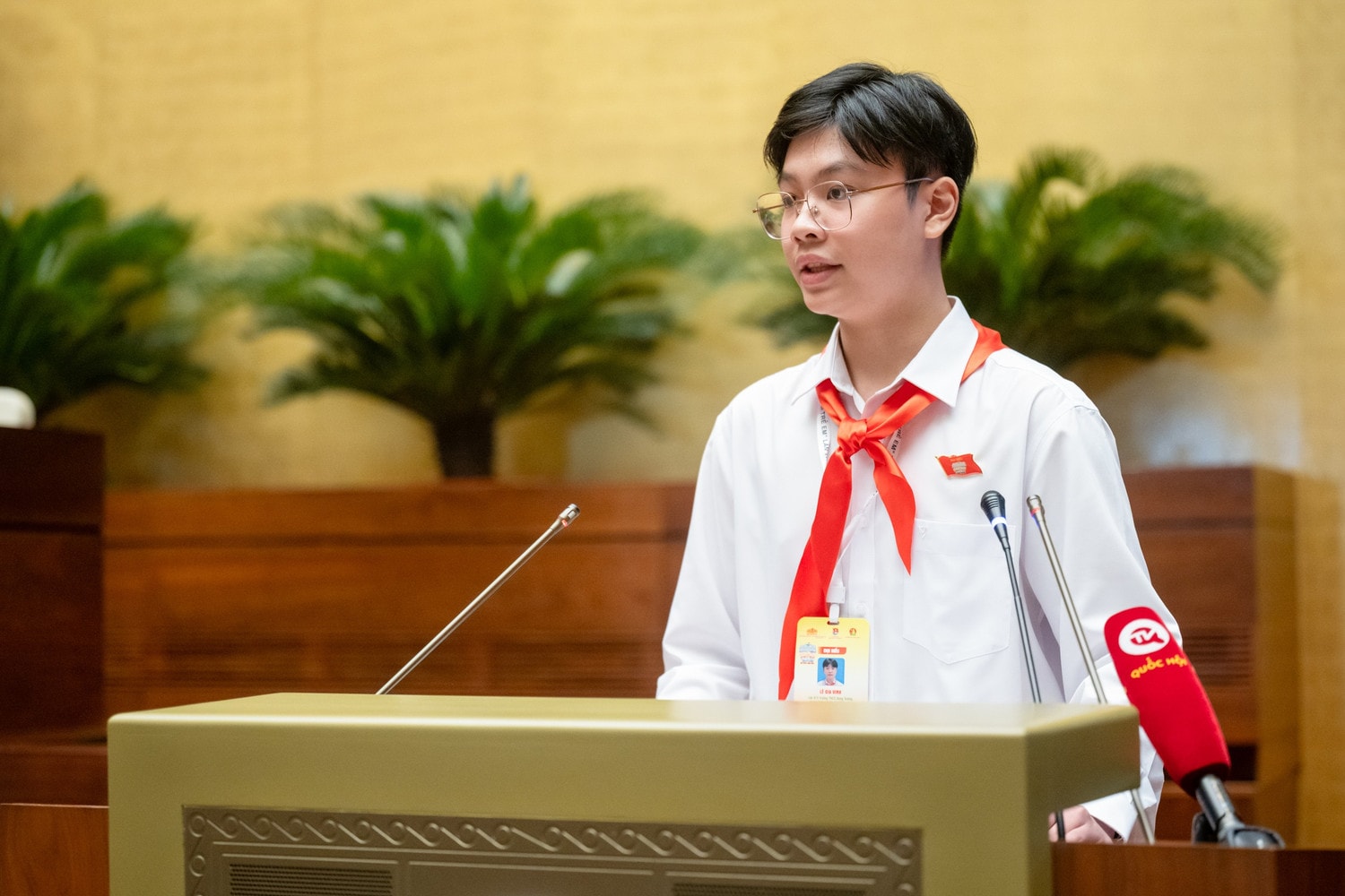 Chủ tịch “Quốc hội trẻ em” Lê Gia Vinh phát biểu khai mạc phiên họp giả định