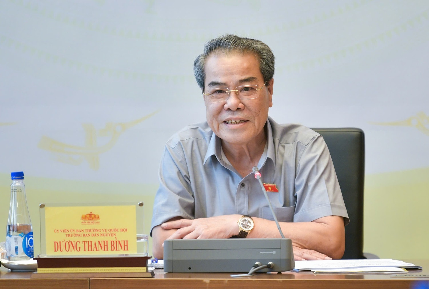 Trưởng Ban Dân nguyện Dương Thanh Bình phát biểu tại phiên họp